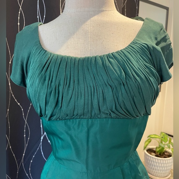 Vintage Emerald Green Dress and Jacket Set by Jay Thorpe of New York 1950’s - Picture 2 of 10